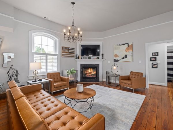 Free Photo Of Interior Design Of Living Room 600X450 1